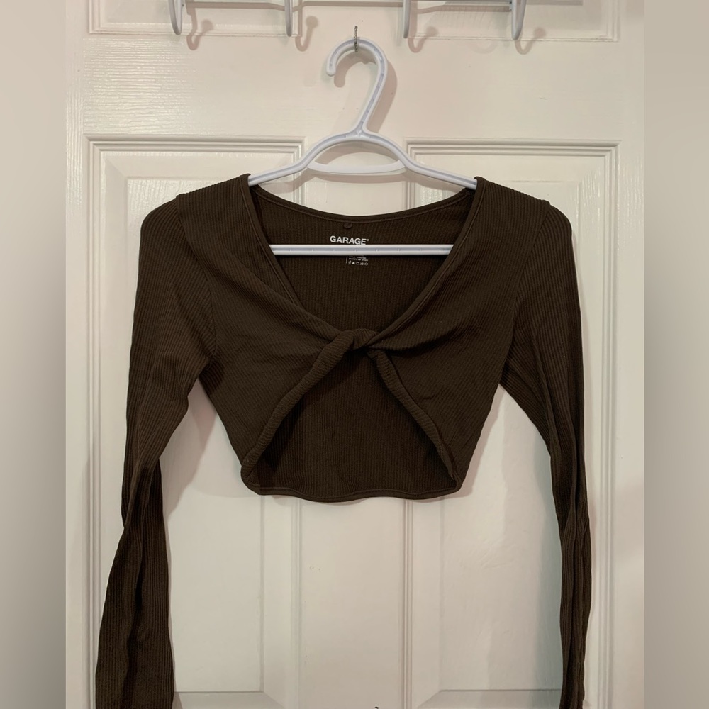 Garage Cropped Twist Top